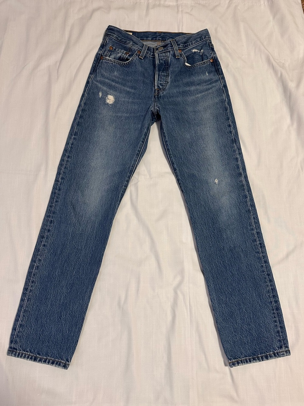 Men's Classic Straight Fit Blue Jeans